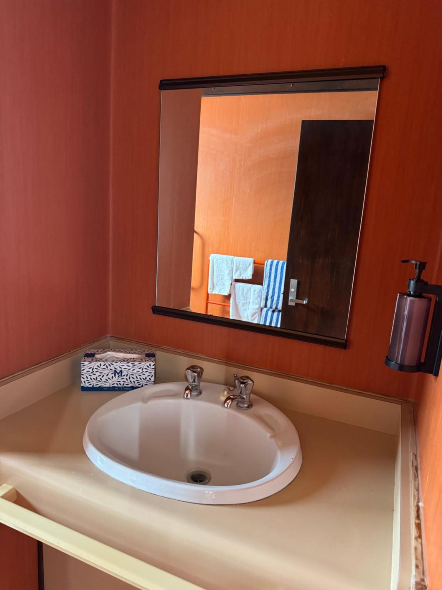 Tokaanu Hotel מראה חיצוני תמונה